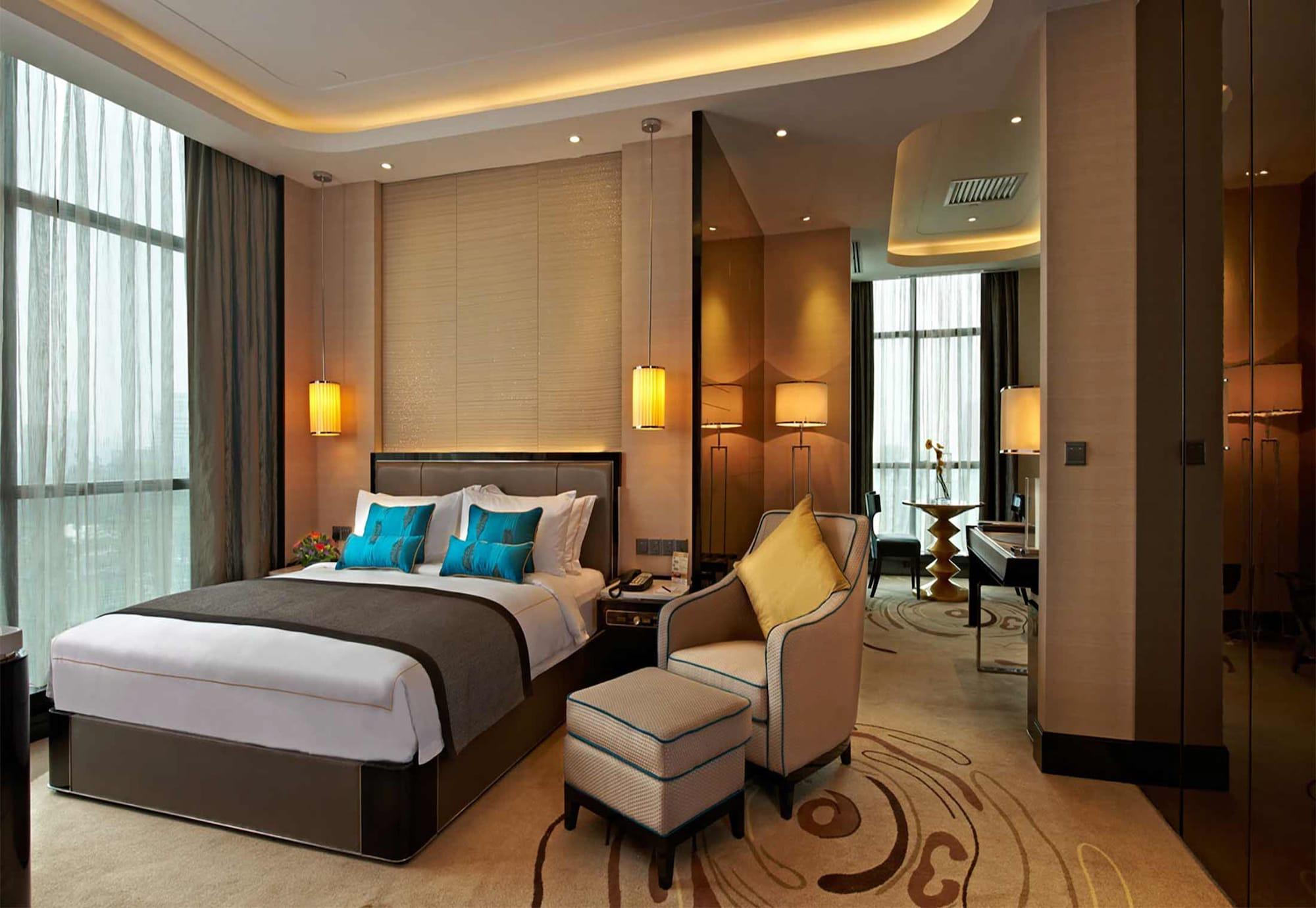 أجنحة باسيفيك ريجنسي الفندقية كوالالمبور المظهر الخارجي الصورة A bedroom in the hotel