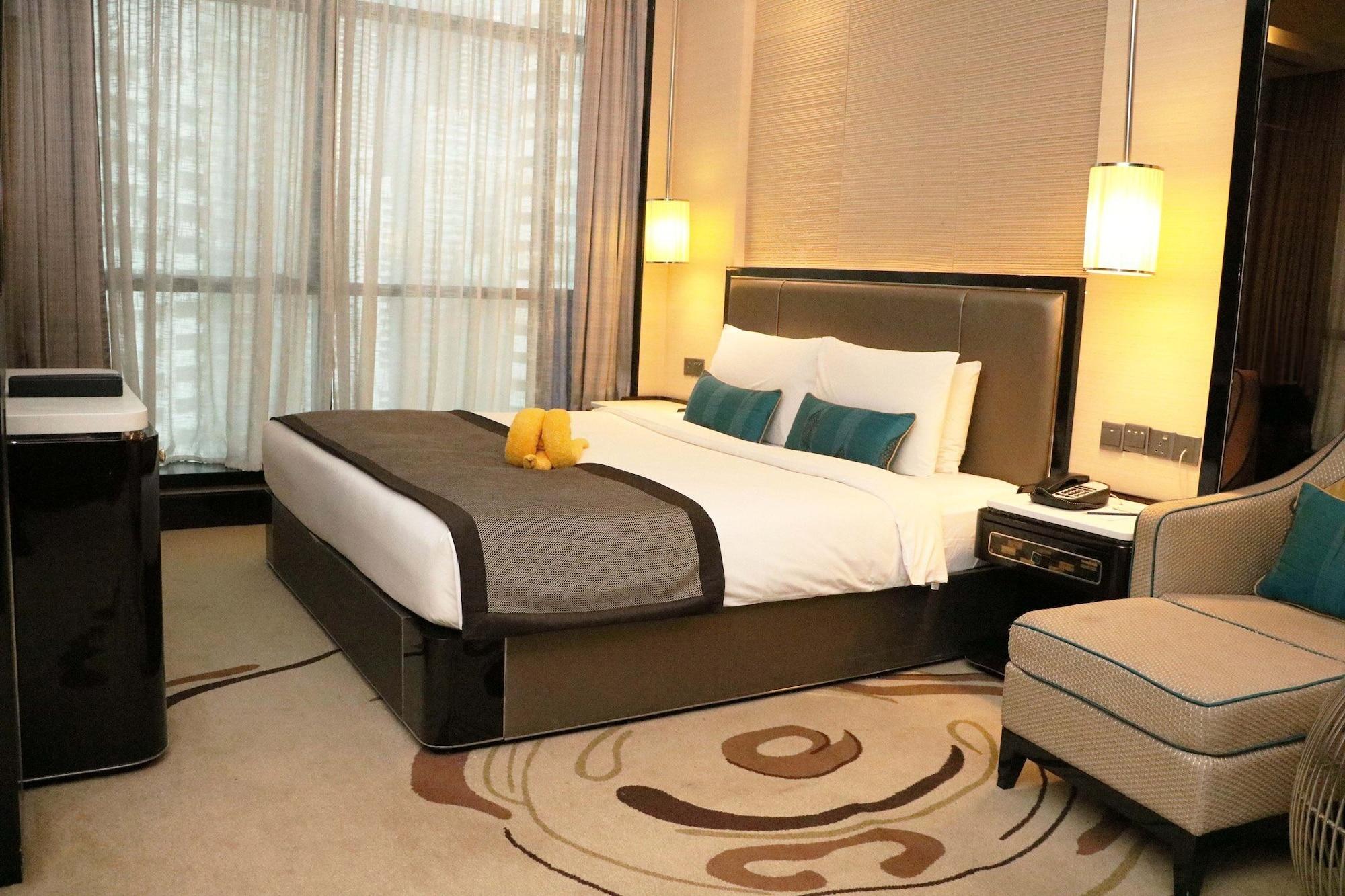 أجنحة باسيفيك ريجنسي الفندقية كوالالمبور المظهر الخارجي الصورة A bedroom at the hotel