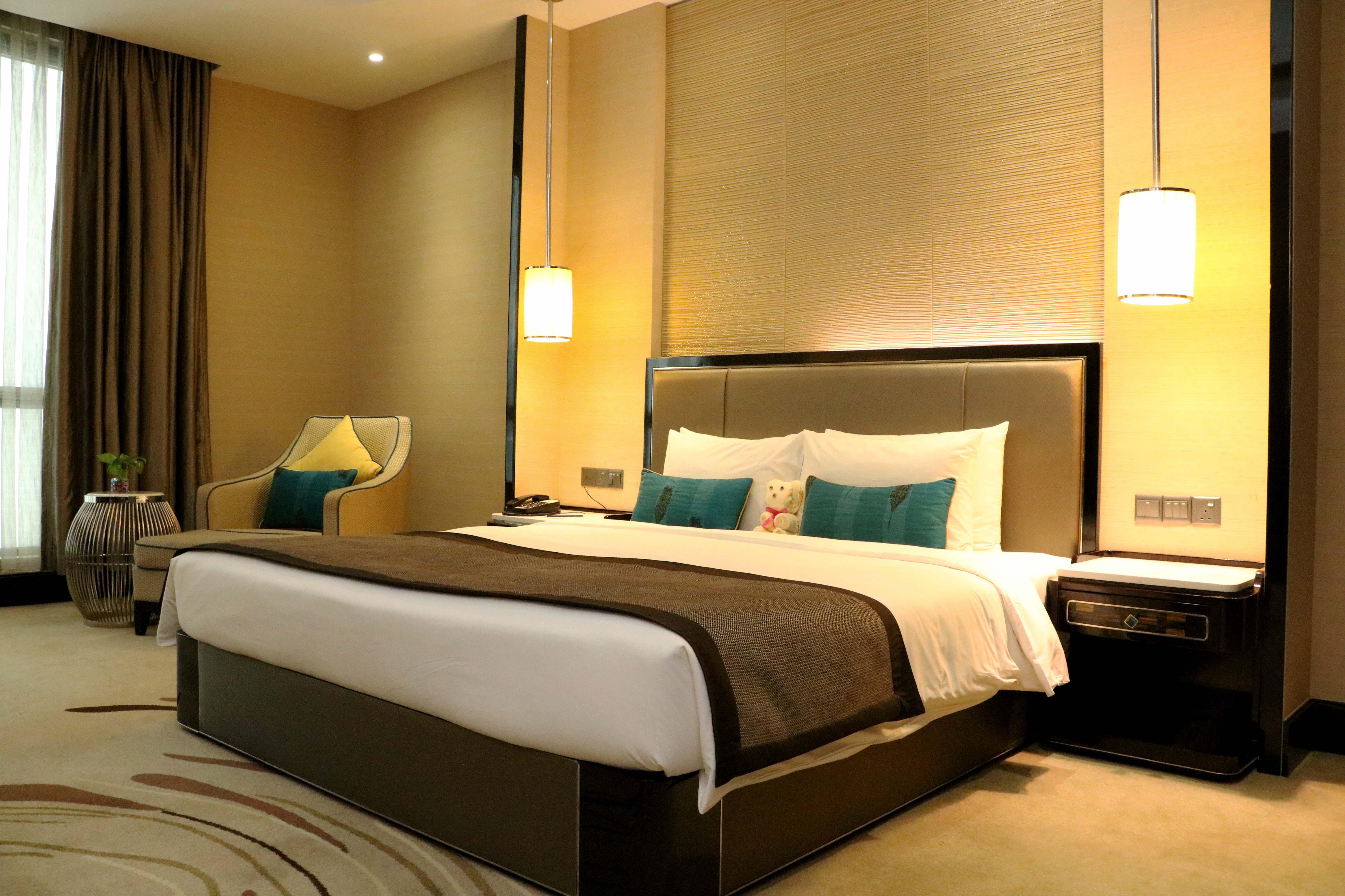 أجنحة باسيفيك ريجنسي الفندقية كوالالمبور المظهر الخارجي الصورة A bedroom in a hotel