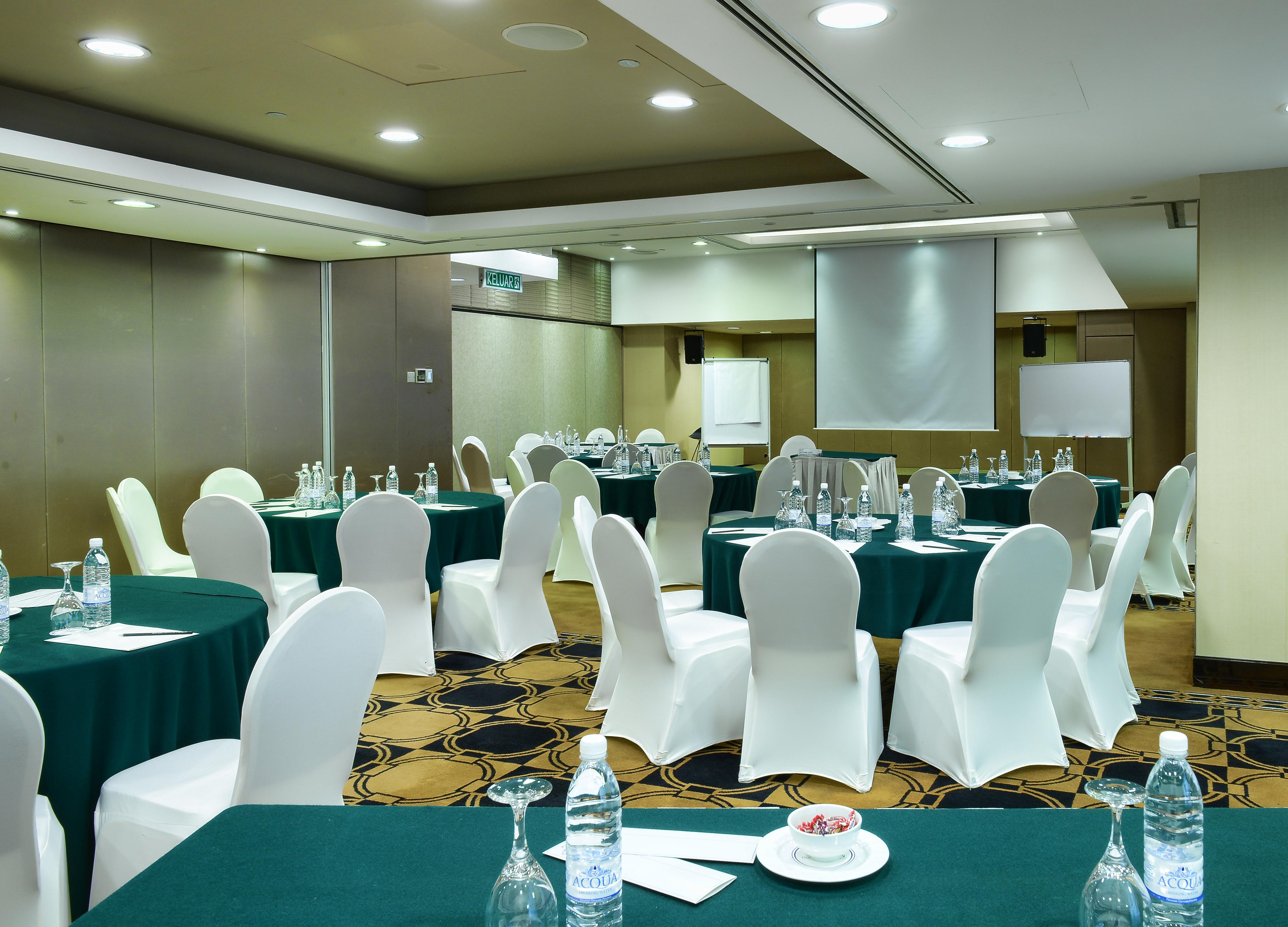 أجنحة باسيفيك ريجنسي الفندقية كوالالمبور المظهر الخارجي الصورة Meeting room